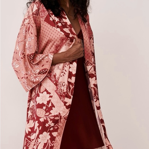 PRINTED KIMONO - Picture 2 of 9